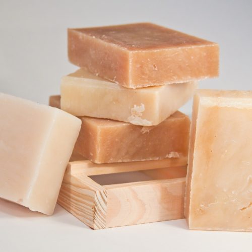 Bar Soap vs. Body Wash: Decoding the Difference for Men